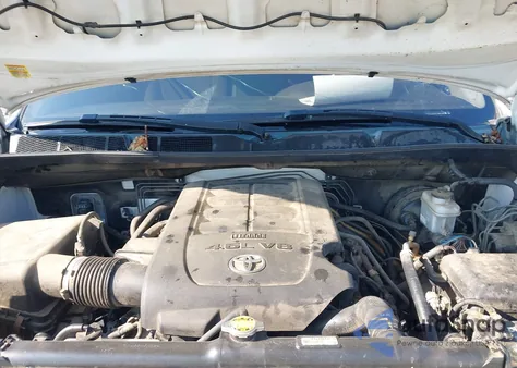 2013 Toyota Tundra Grade 4.6L V8 from USA, damaged, VIN 5TFUM5F11DX040927